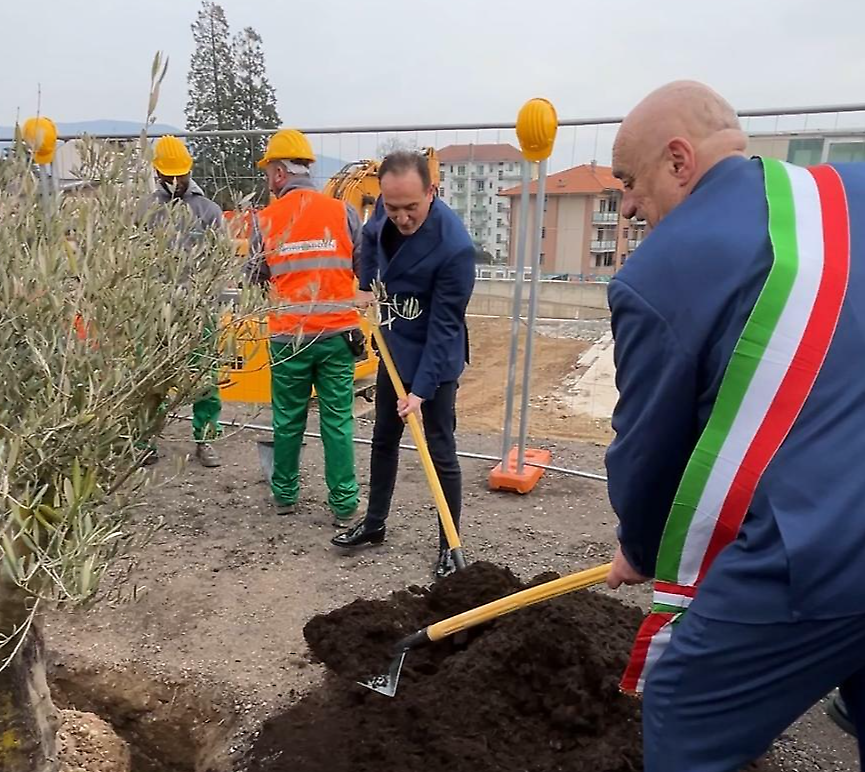 La nuova scuola media nel 2026. Il sopralluogo di Cirio nel cantiere - Torino Cronaca - Notizie da Torino e Piemonte