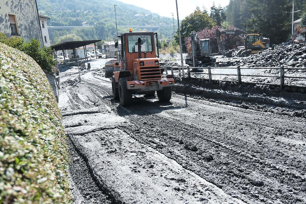 La pulizia delle strade (Foto di Bruno)