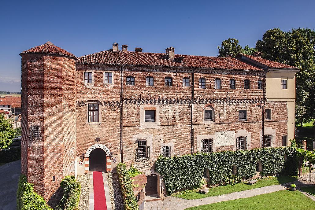 Castello dei Solaro (Villanova Solaro)
