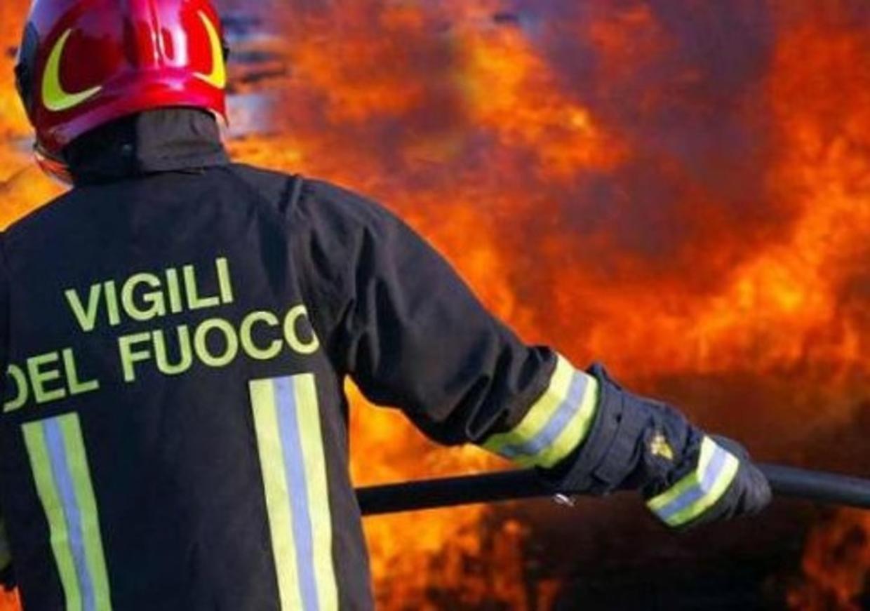 vigili del fuoco incendio