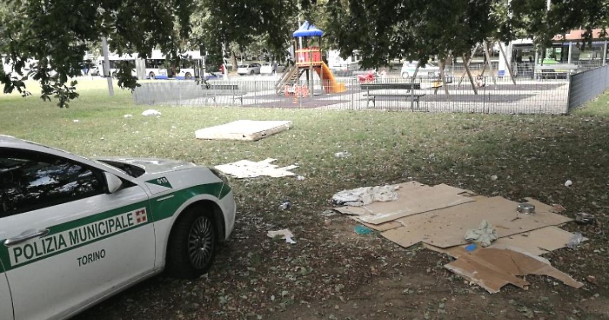 Controlli nei parchi della polizia municipale