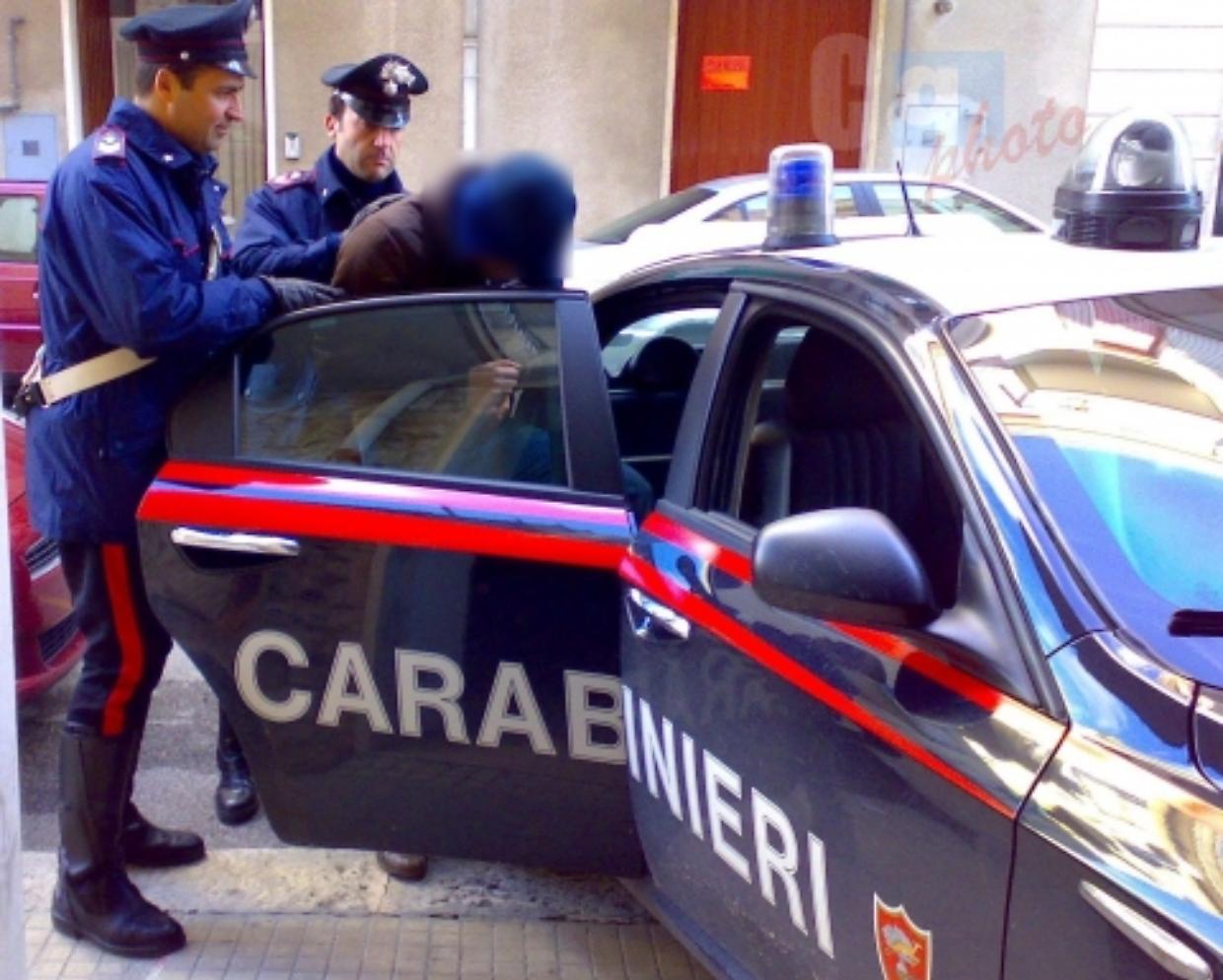 Rider di giorno, pusher di notte: arrestato 23enne