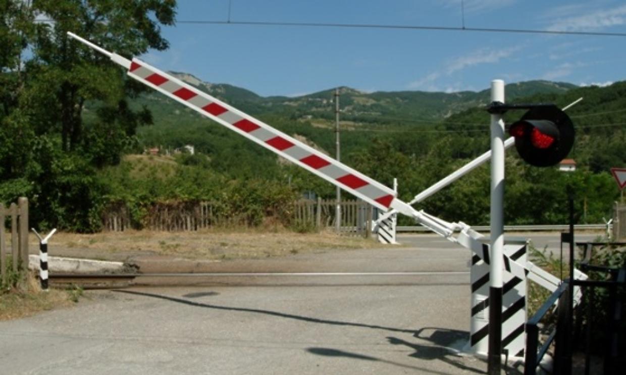 San Benigno Canavese, guasto al passaggio a livello: treni in ritardo e cancellazioni