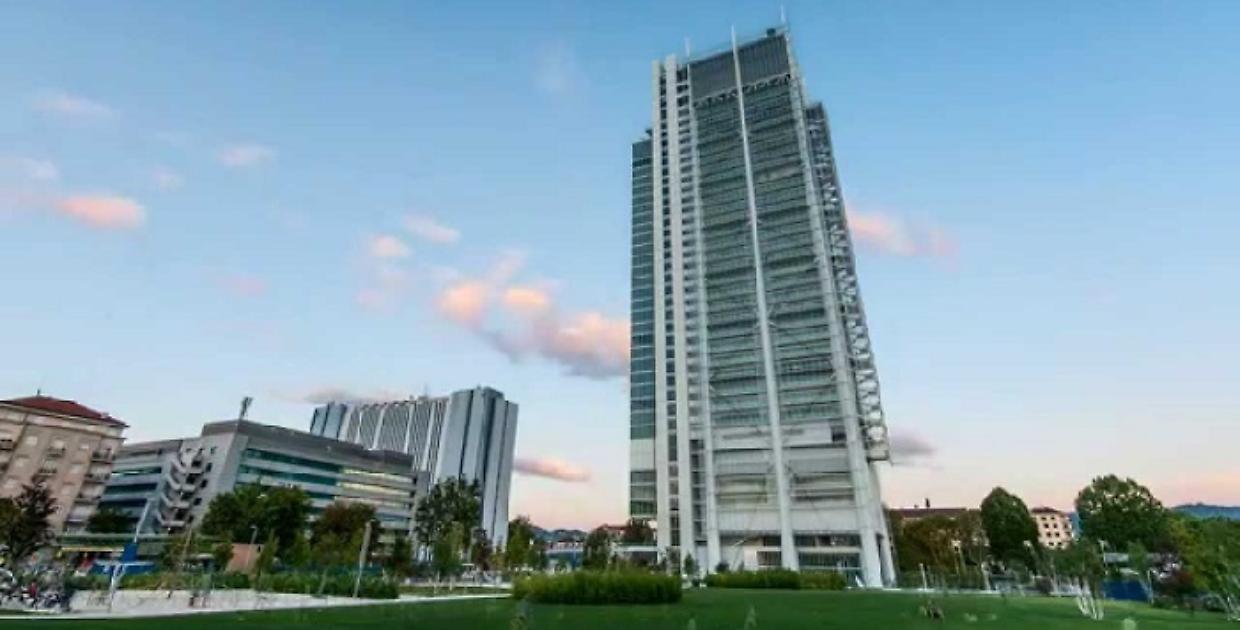 Il grattacielo Intesa Sanpaolo compie dieci anni