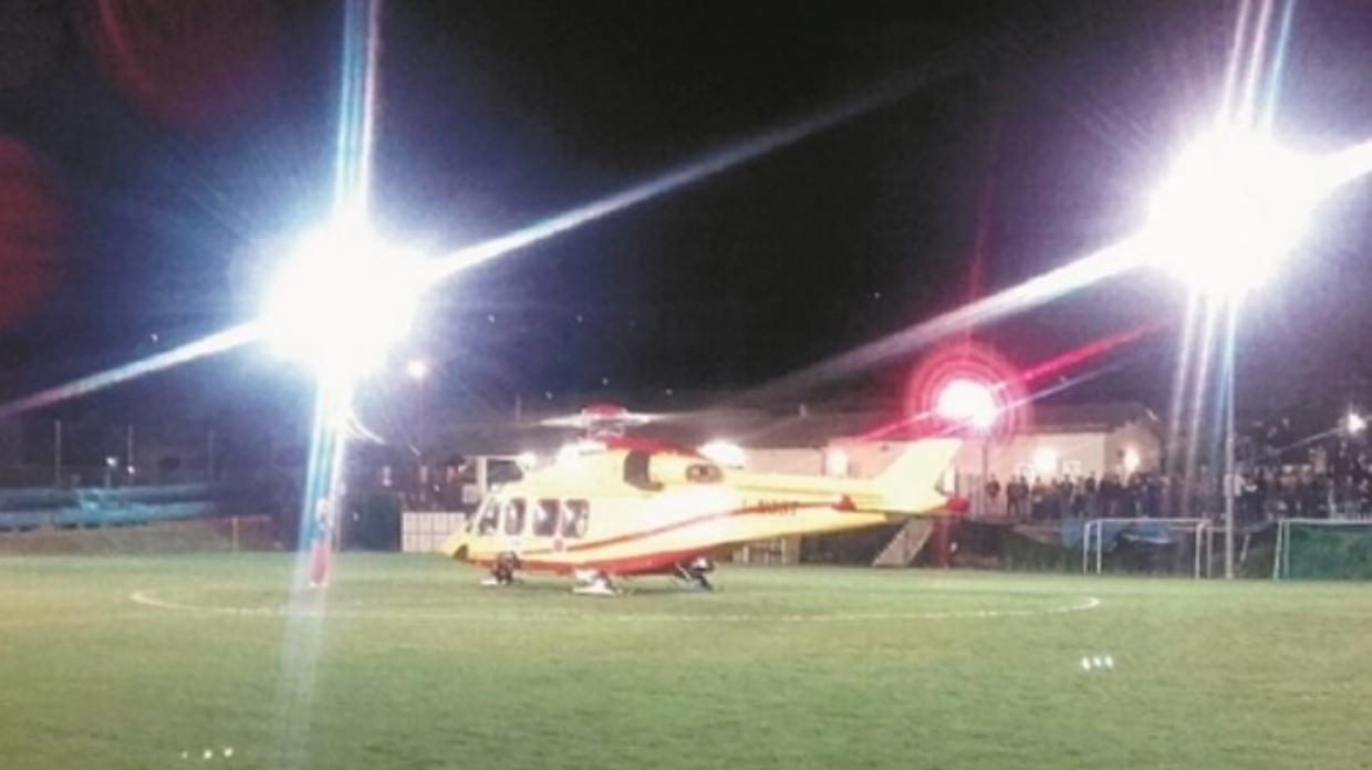 Motociclista in gravi condizioni dopo uno schianto, trasportato d'urgenza al CTO
