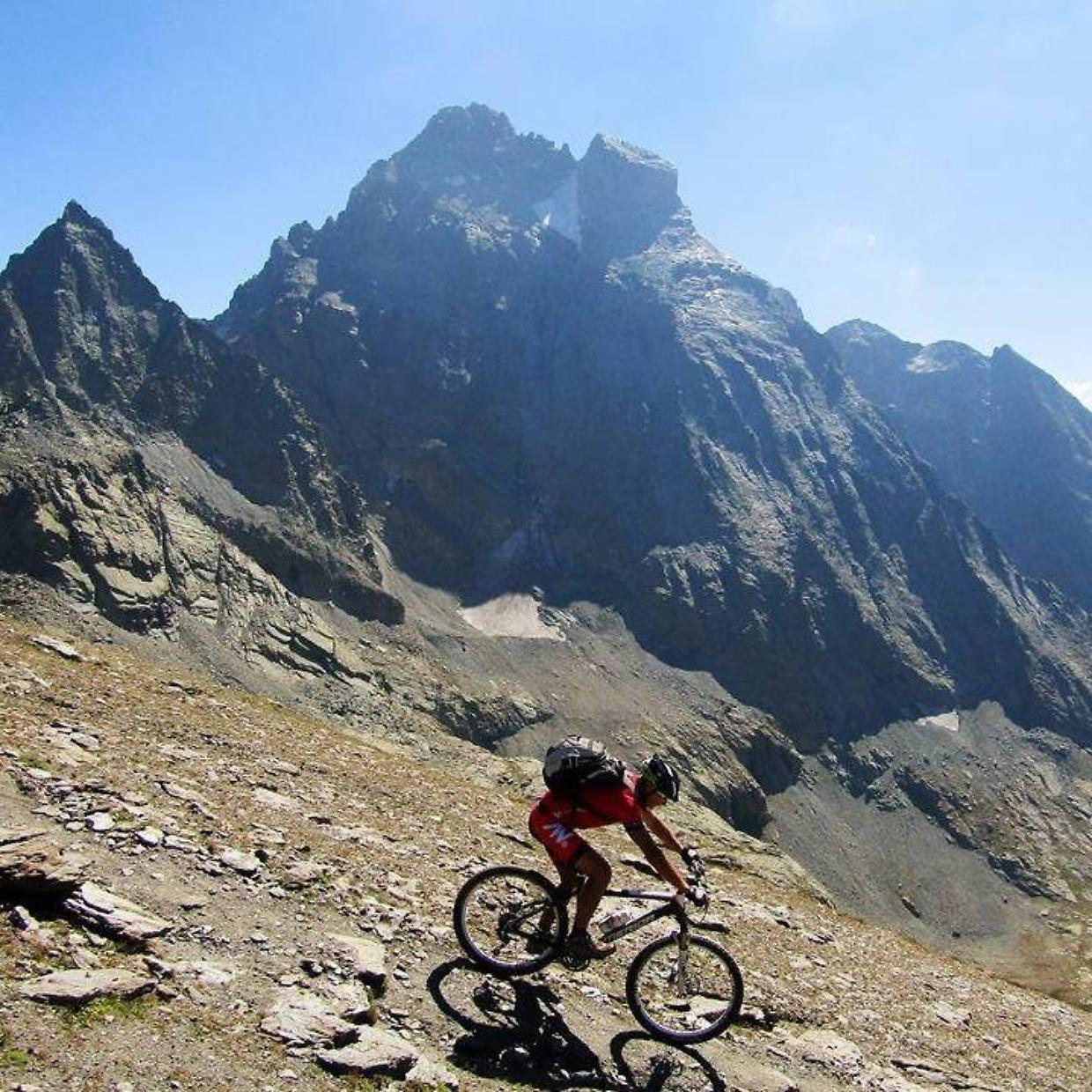 Livigno si prepara a pedalare: ABOVE | The Bike Experience inaugura l'estate 2025