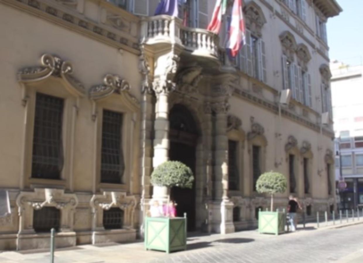 Approvato l’assestamento di bilancio: misure su violenza economica, disabilità, welfare e IRAP