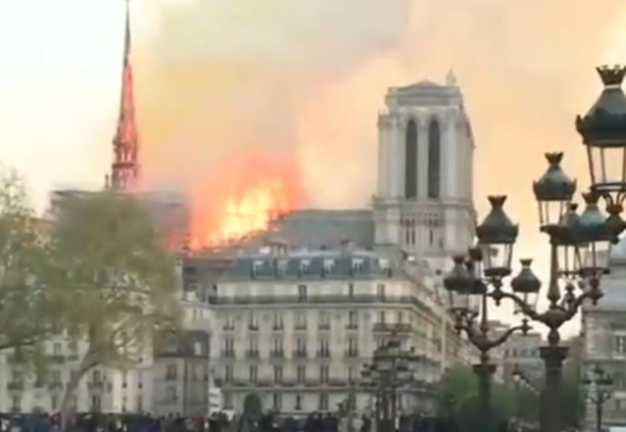 notre dame incendio