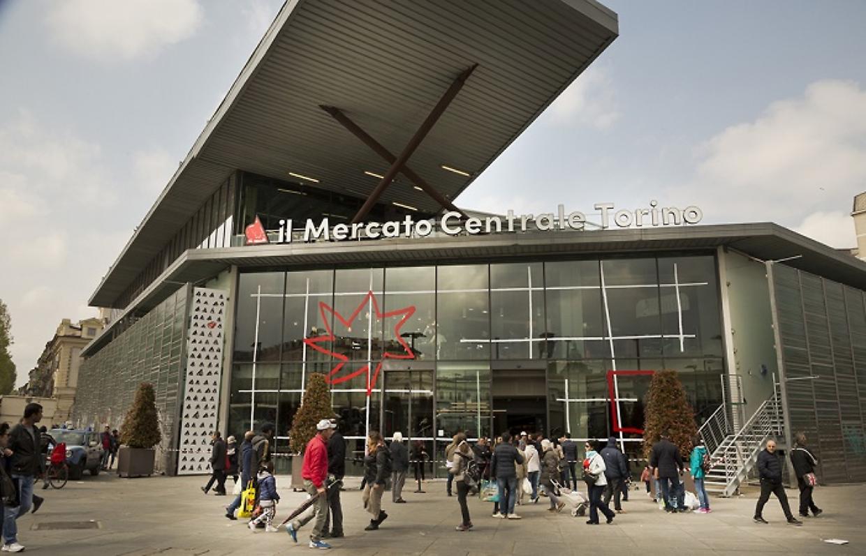 Pasqua al Mercato Centrale Torino: musica e danza tra swing e west coast