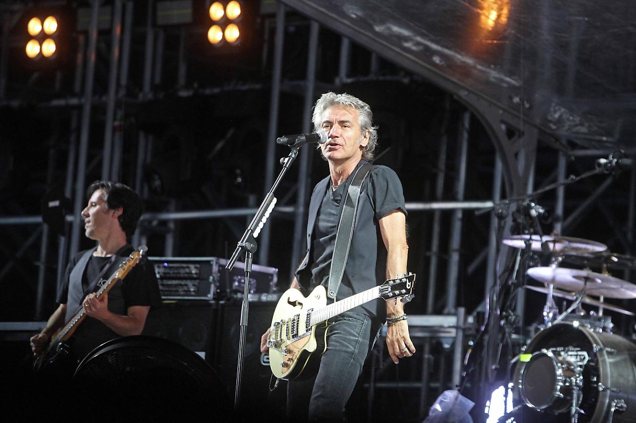 Ligabue annuncia il tour a 30 anni da Certe Notti: ecco le date e i biglietti disponibili dal 10 febbraio