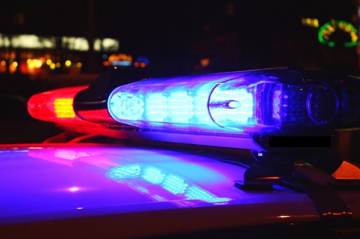 polizia luci notte sirene