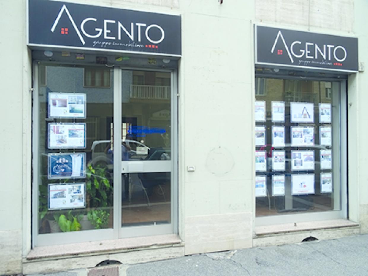 AGENTO GRUPPO IMMOBILIARE- PROFESSIONISTI AL VOSTRO SERVIZIO, GLI IMMOBILI NON SONO UN SEGRETO