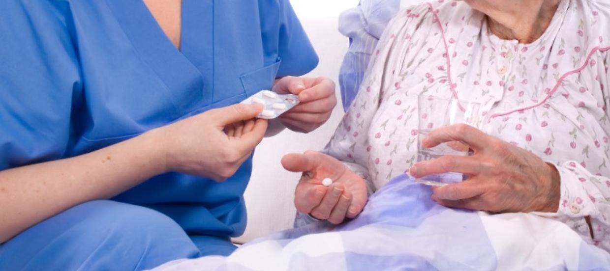 Badante derubava gli anziani: scatta la condanna a dieci mesi