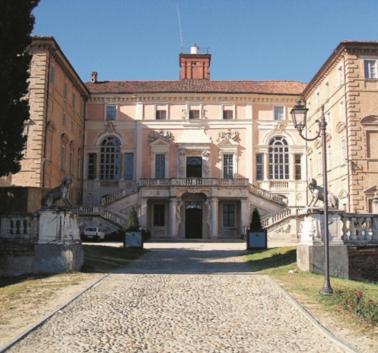 Al Parco del Castello di Govone  continuano i lavori di rinnovamento