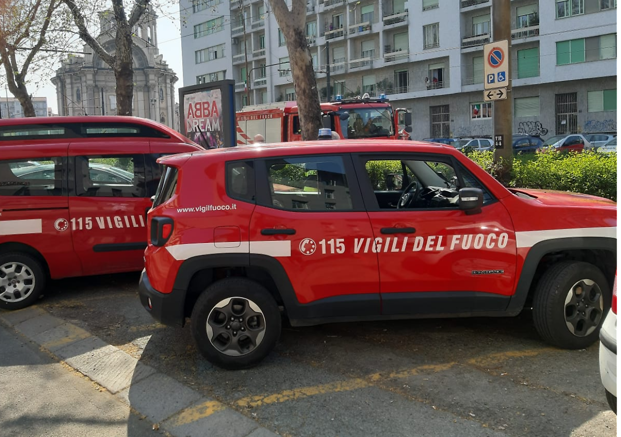 Vigili del fuoco in azione tra alberi caduti e scantinati allagati a Cuorgnè 