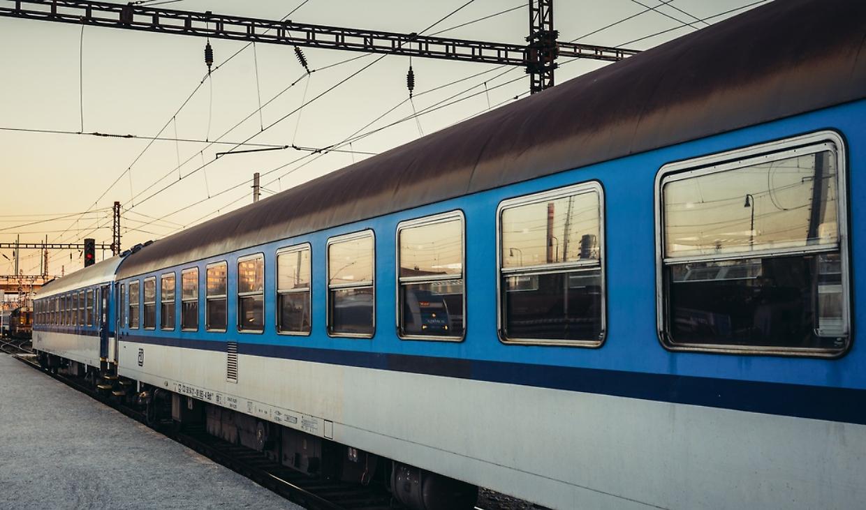 treno depositphotos
