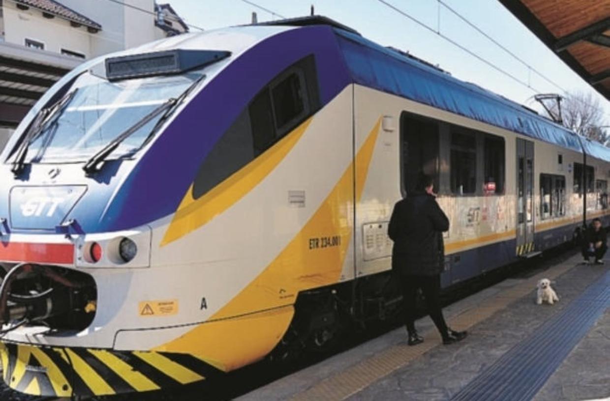 Linea Torino-Ivrea, Avetta denuncia i disservizi: “Promesse disattese e pendolari lasciati a terra”