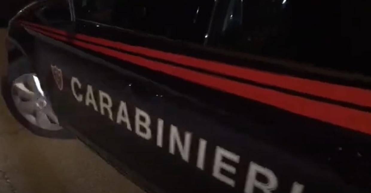 Ubriaco su una Vespa forza l’alt e fugge per 5 km: inseguito dai carabinieri