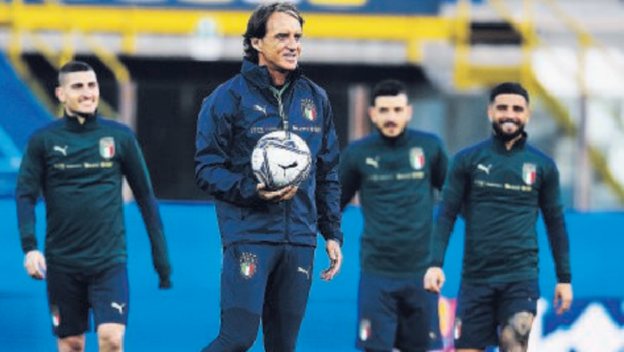 mancini italia allenamento giornale