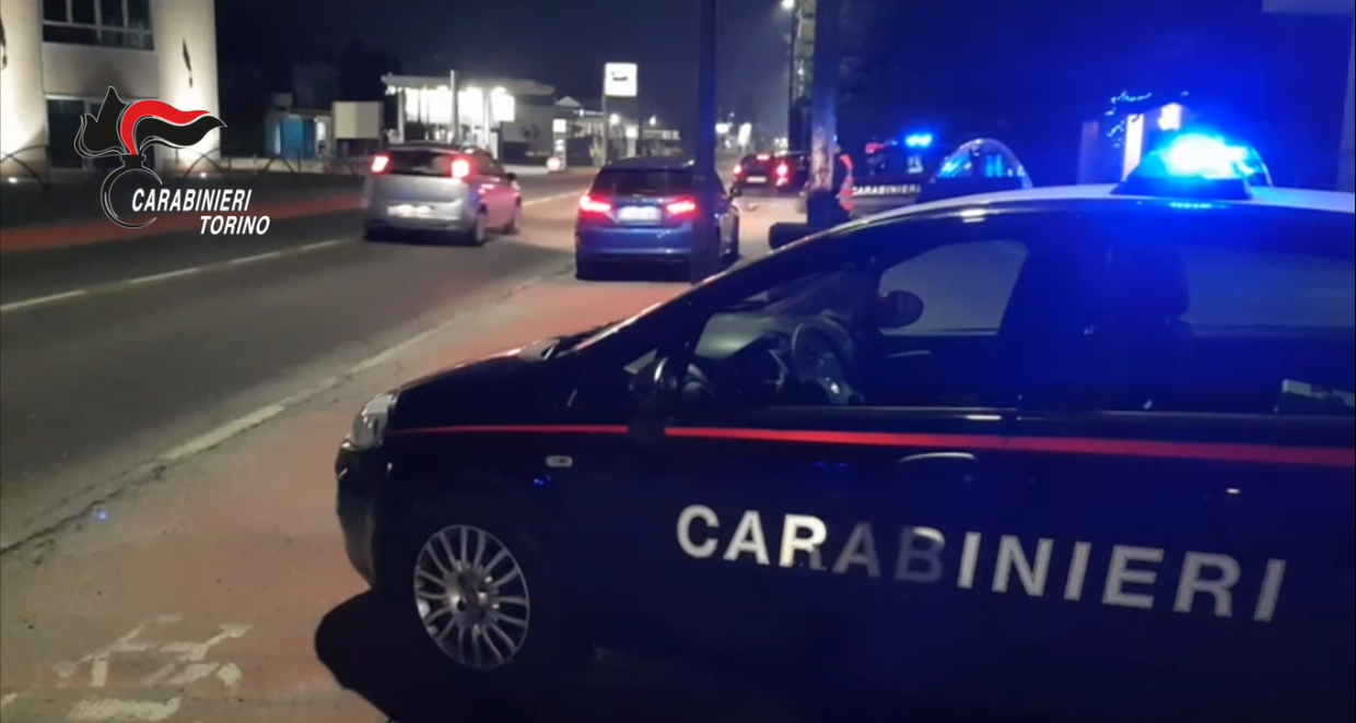 Controlli a raffica da parte dei carabinieri al Carnevale di Ivrea