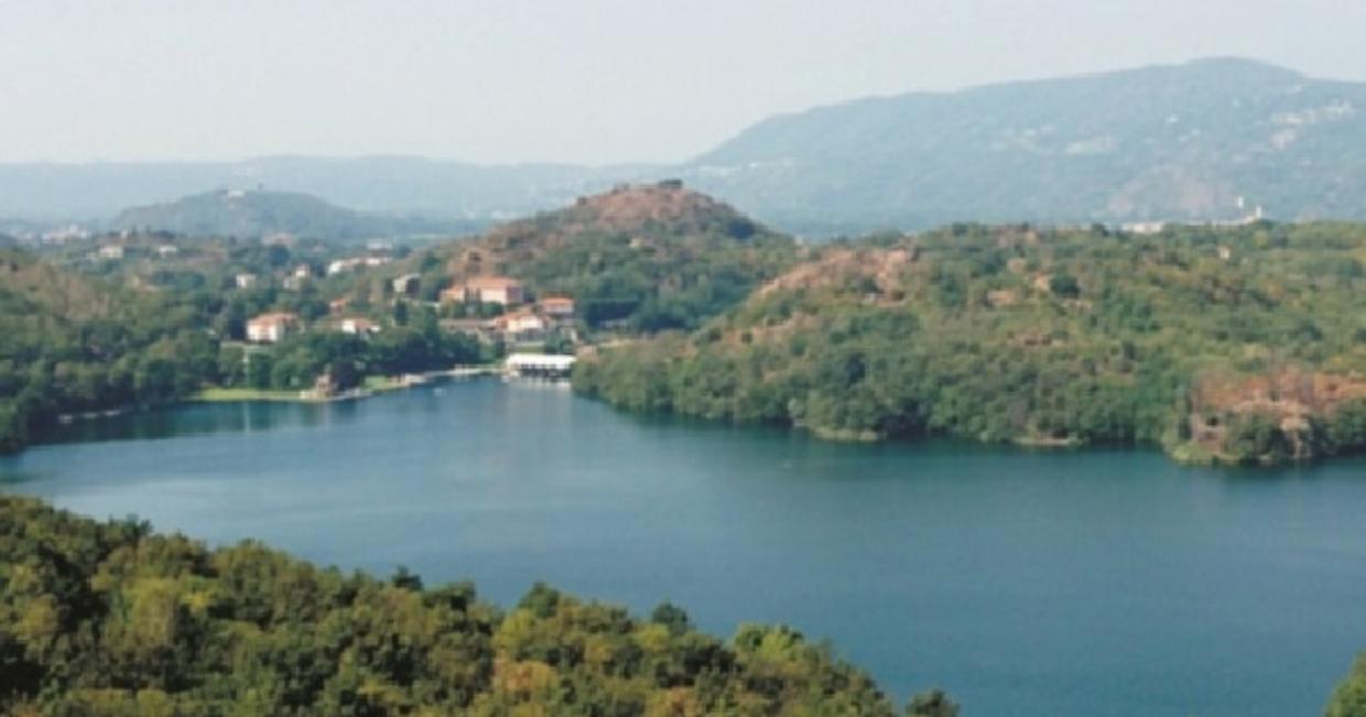 lago sirio
