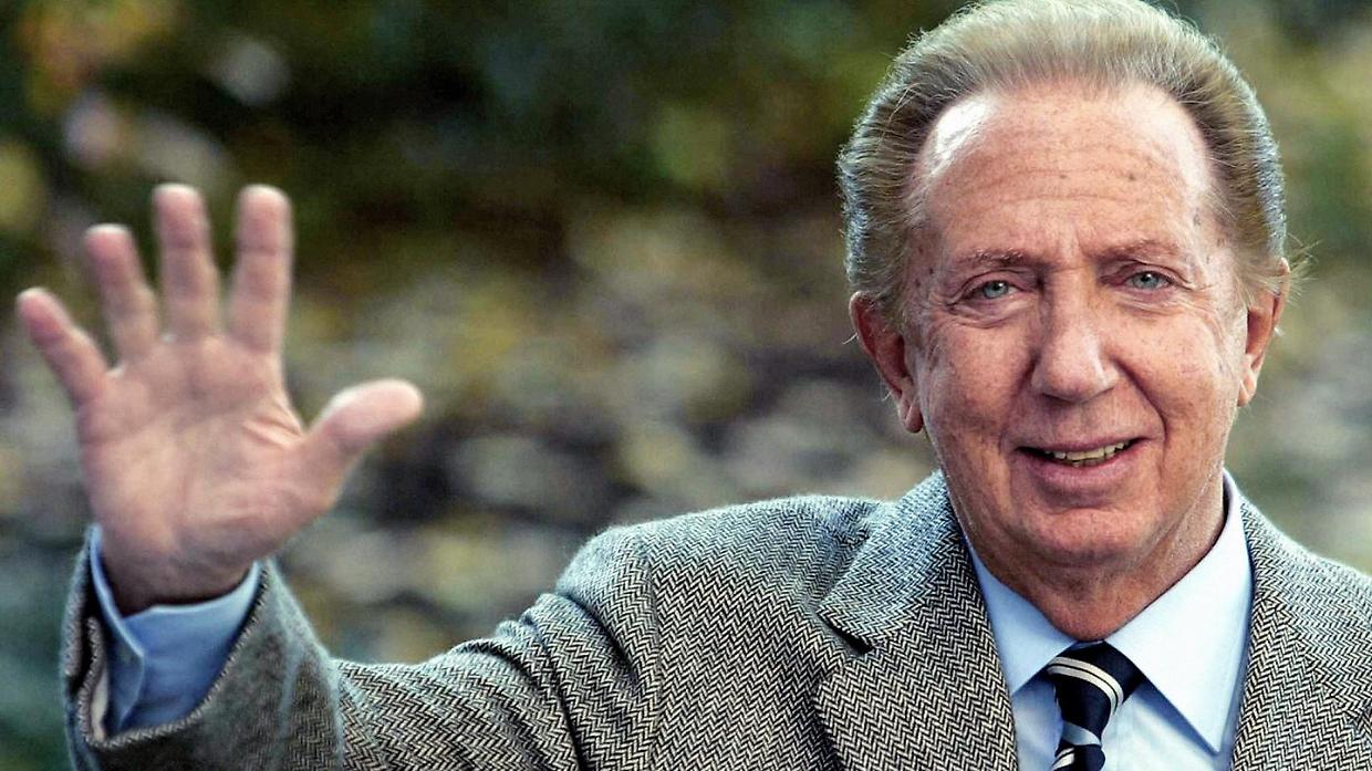 Una serie tv Rai su Mike Bongiorno: ecco chi sarà l'attore che interpreterà il re del quiz show! 