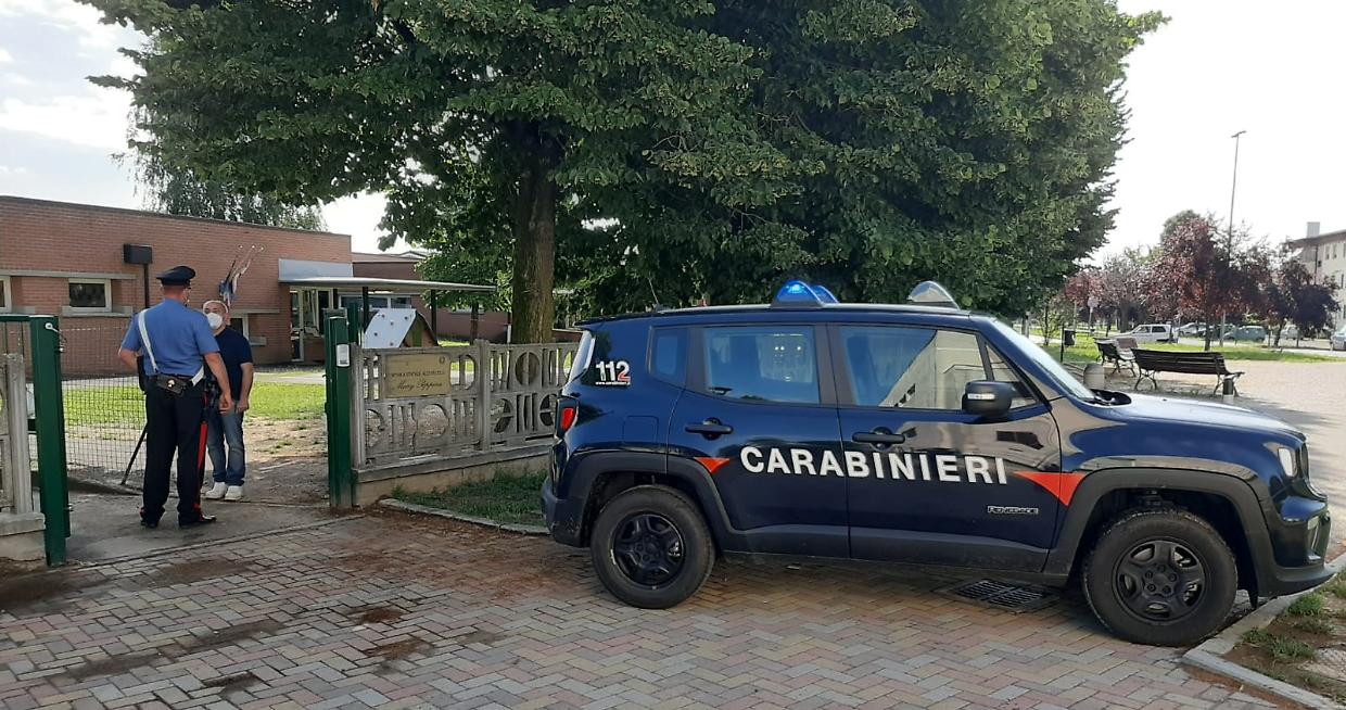 scuola materna orbassano furto