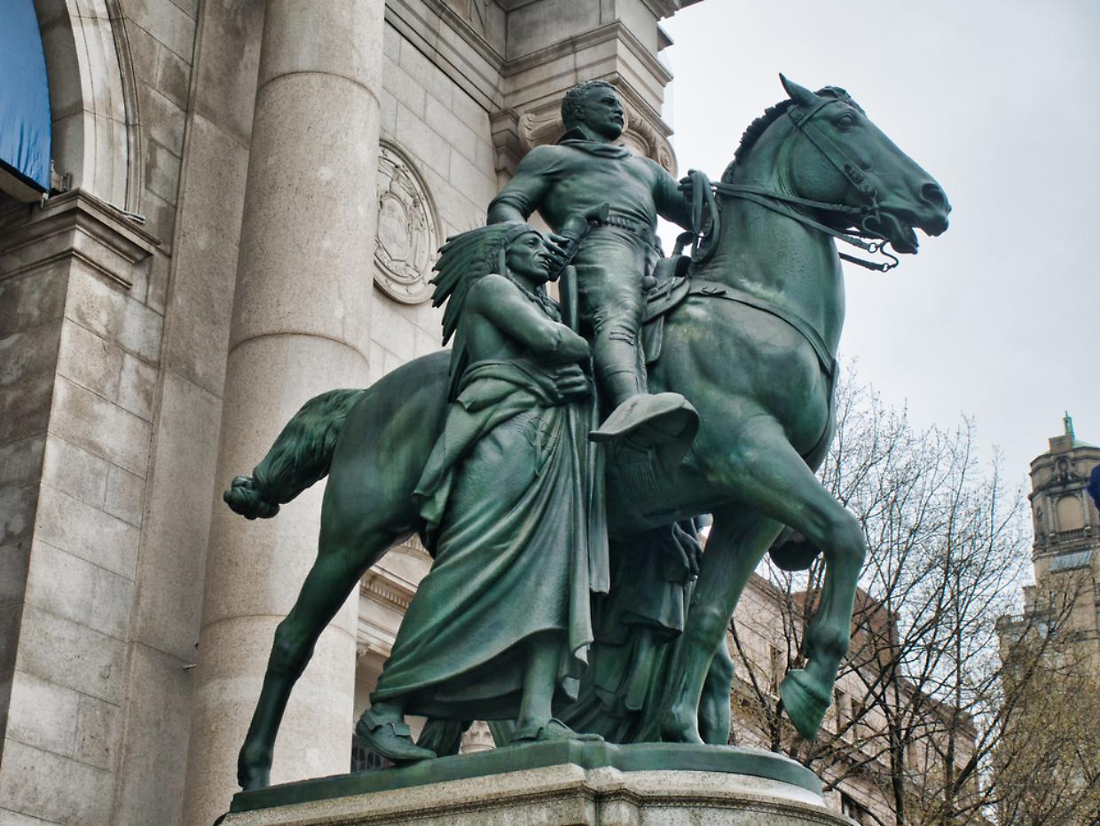 Theodore Roosvelt statue at American museum of natural history new york city