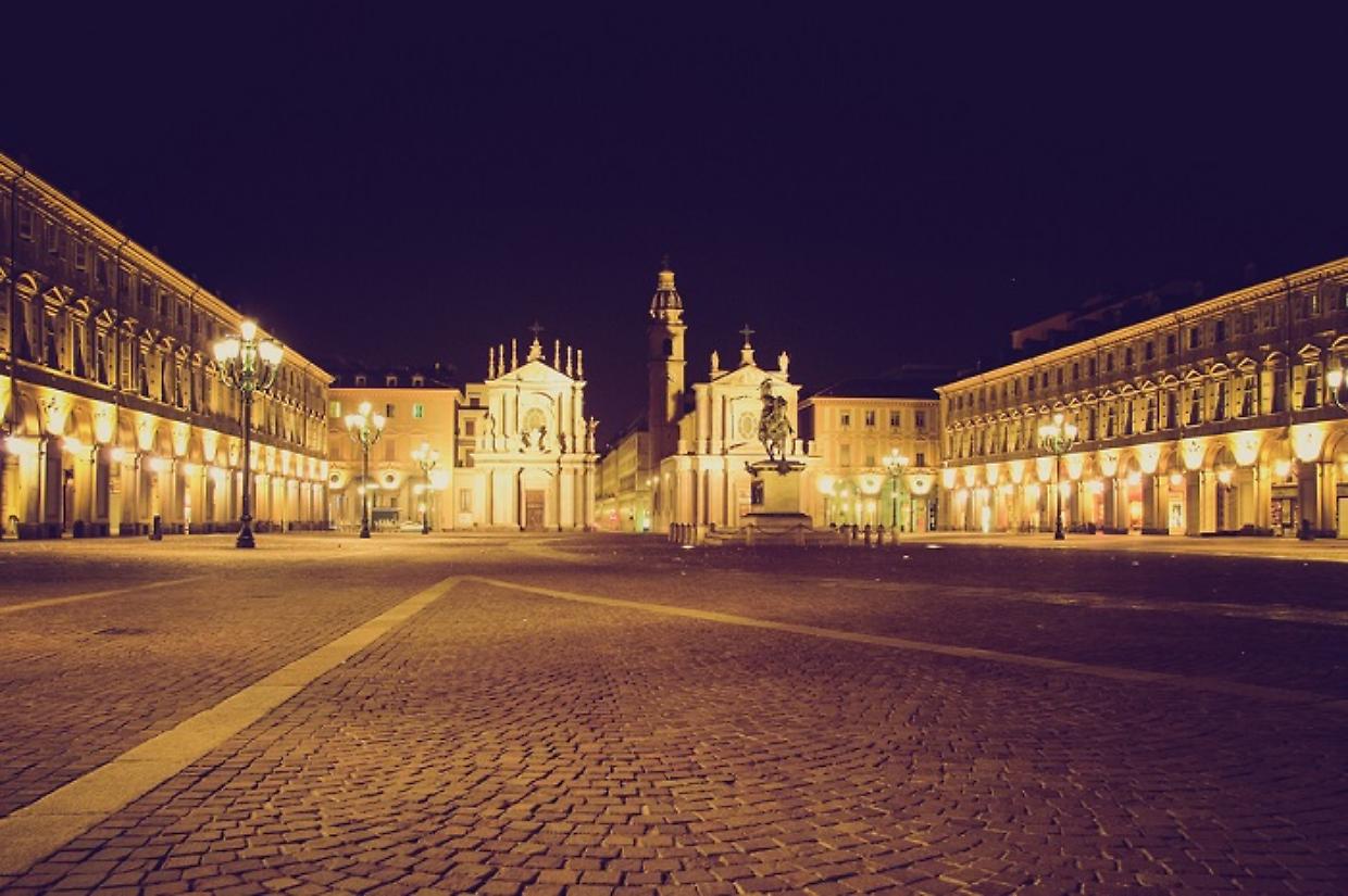 Retro look Piazza San Carlo, Turin