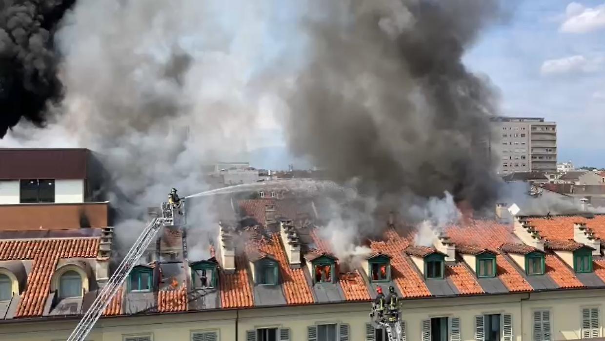 incendio torino carlo felice