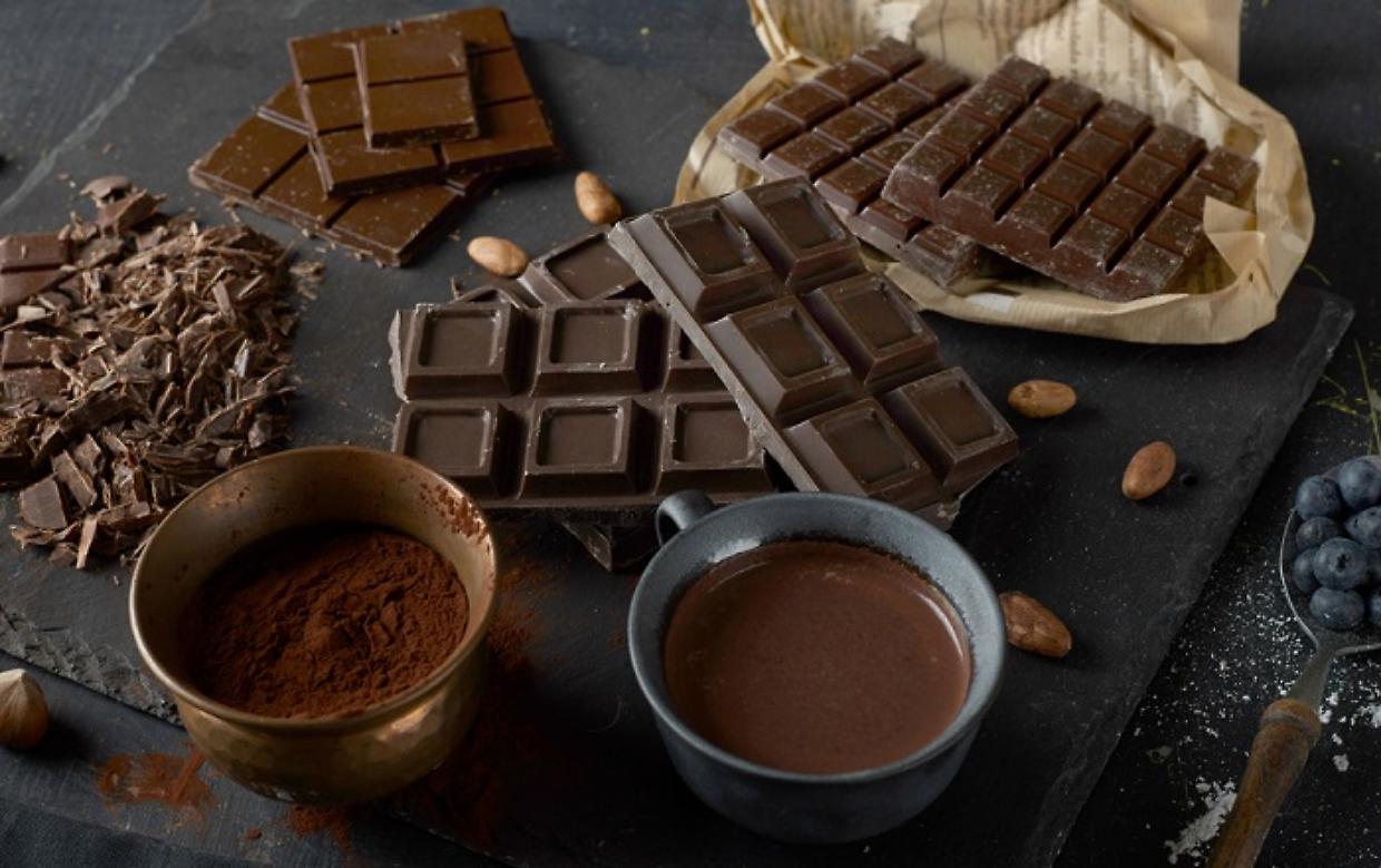 Dark chocolate bars