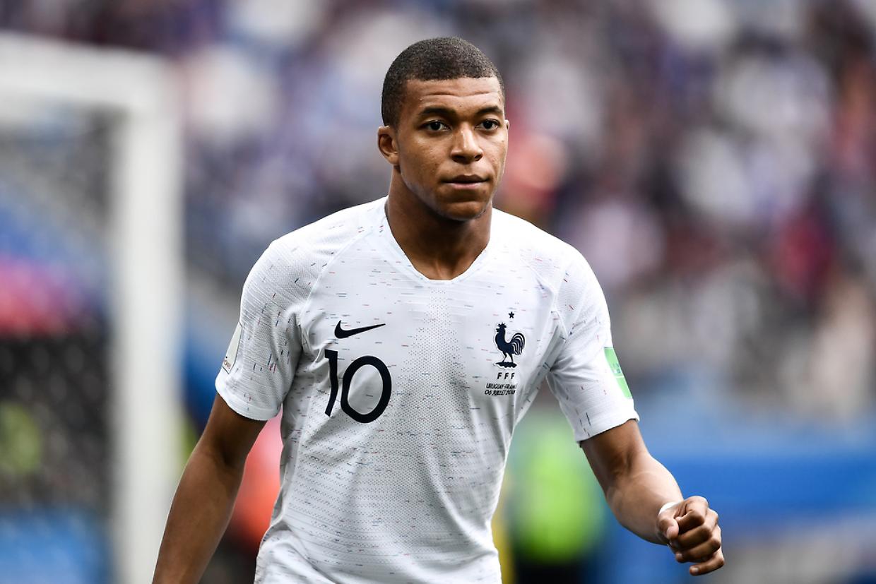 France beat Uruguay 2-0 to secure World Cup semifinal spot