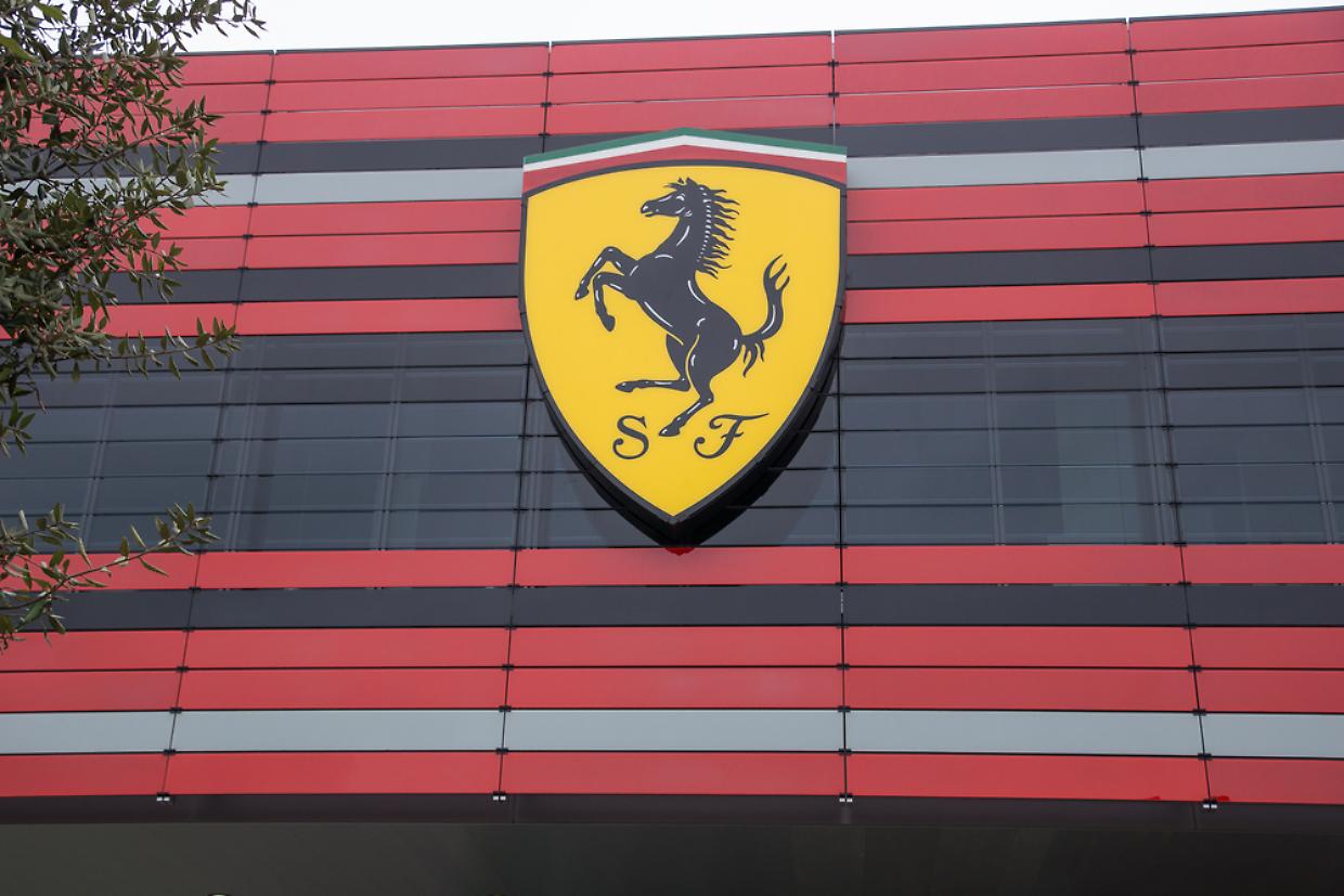  Ferrari e Soldini progettano la barca del futuro: il giro del mondo in 40 giorni e senza emissioni