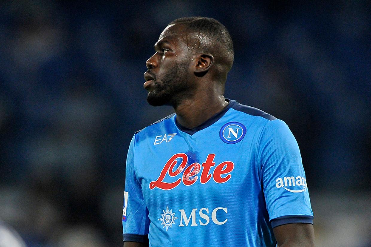 Italy: Napoli - Cagliari 2-0  Italian Serie A championship