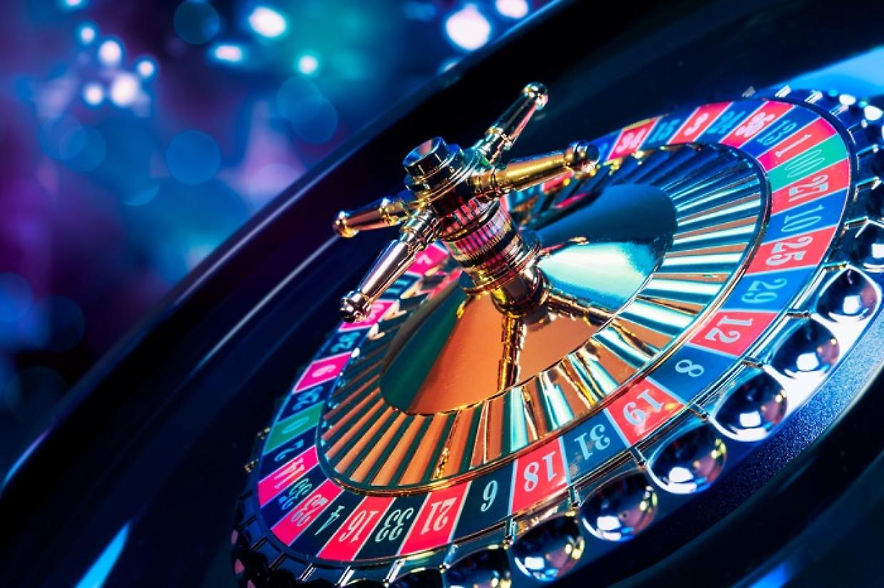 Roulette wheel with a bright and colorful background