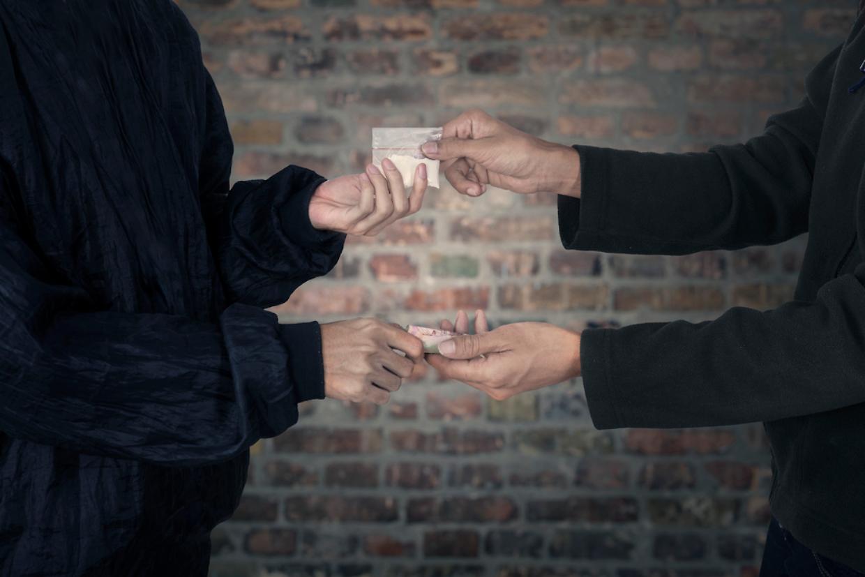 droga spaccio pusher cocaina spacciatore arresto