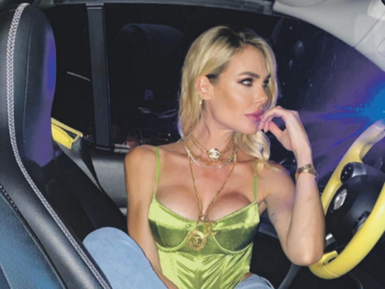 ilary blasi
