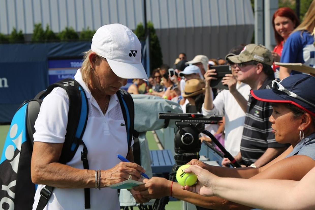 Navratilova