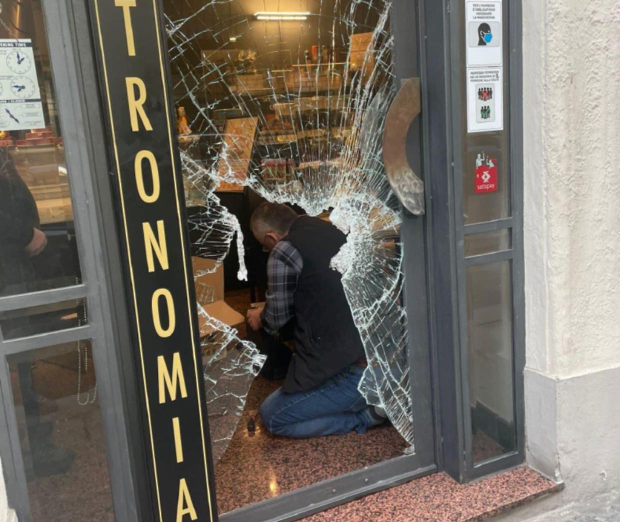 furti spaccate vetro