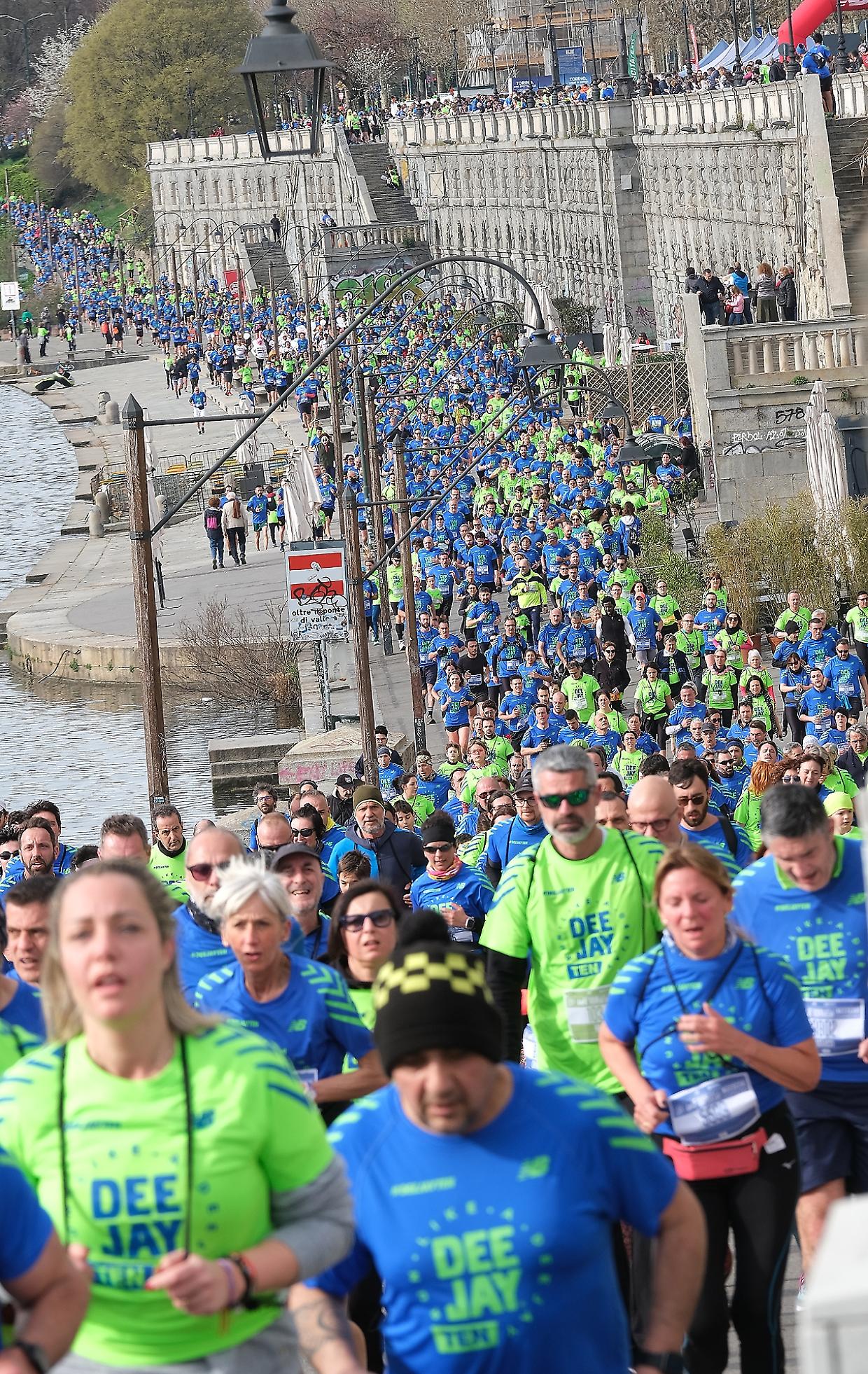 La "Deejay Ten" torna a Torino il 23 marzo, per una maratona all'insegna della musica e dello sport