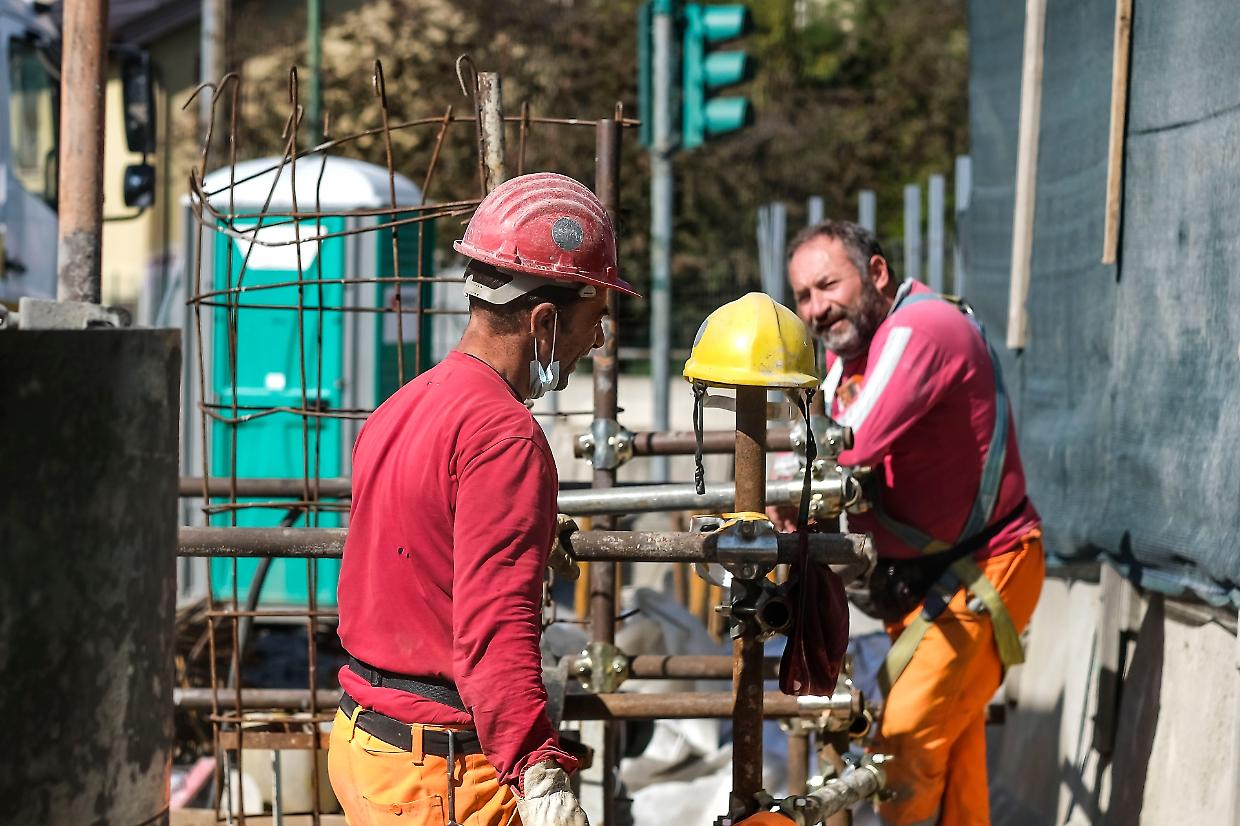 Cinque piazze per difendere il Superbonus:  «In Piemonte a rischio 2.500 imprese edili»