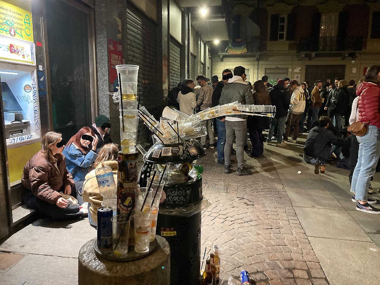 Cinque arresti ad opera dei carabinieri in piazza Santa Giulia contro lo spaccio