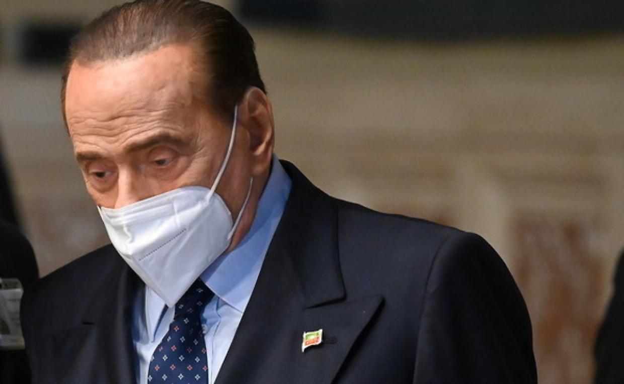 Berlusconi ricoverato nella notte: è in terapia intensiva