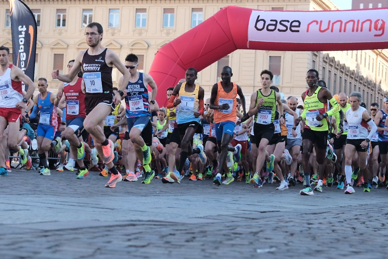 Mezza Maratona e TuttaDritta, in 5.500 invadono Torino