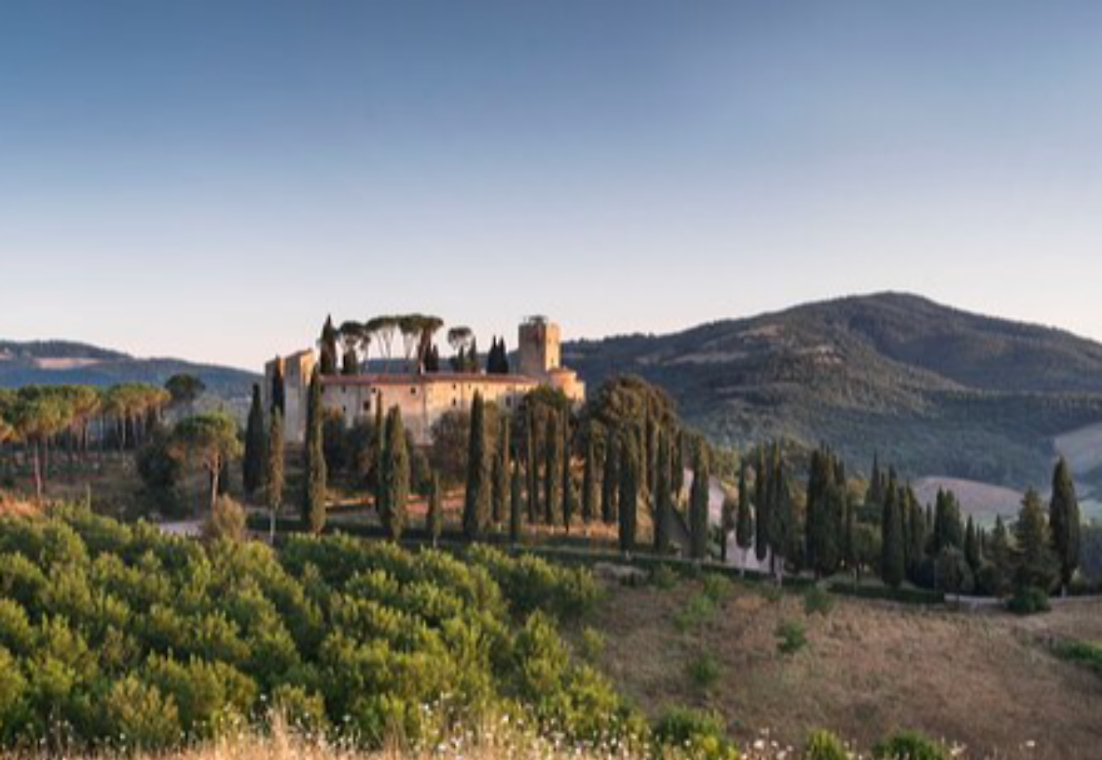 Nozze Andrea Agnelli-Deniz Acalin: tre giorni di festa in un castello 