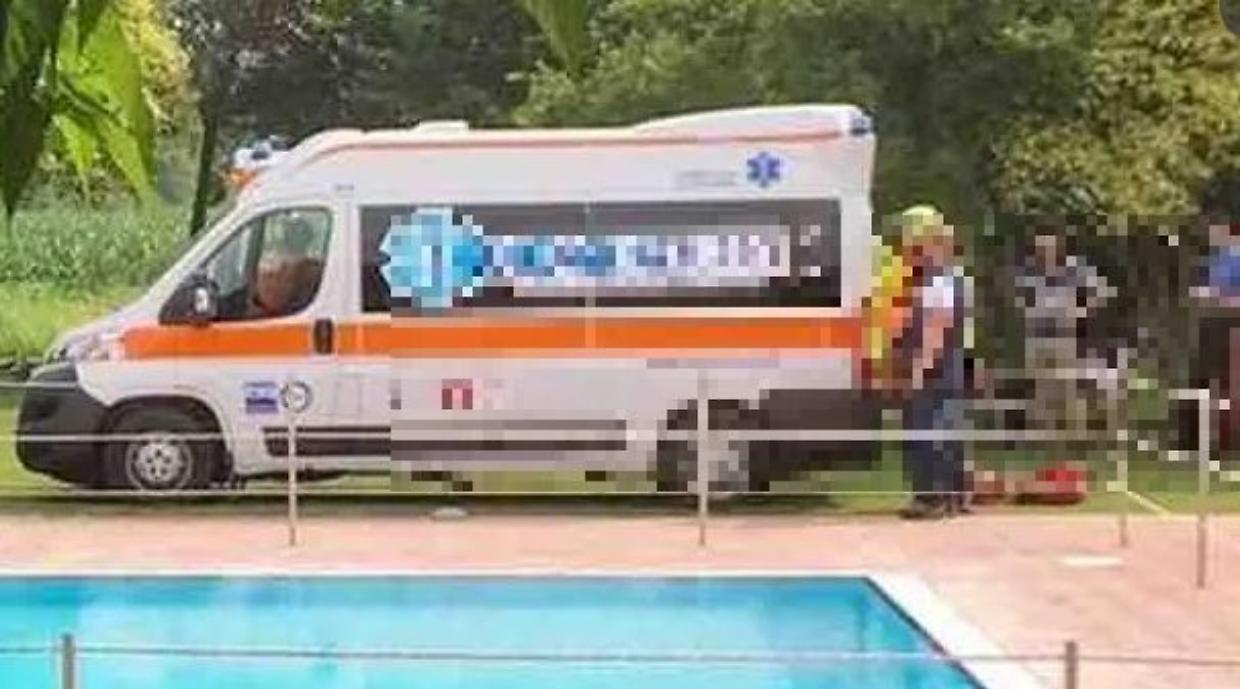 Non ce l'ha fatta il bimbo caduto in piscina (foto di repertorio)