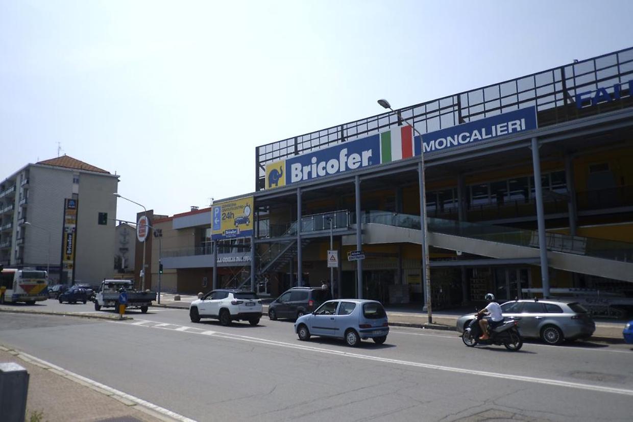 Ville, case di Barriera, ex negozi Self In vendita anche il Villaggio olimpico