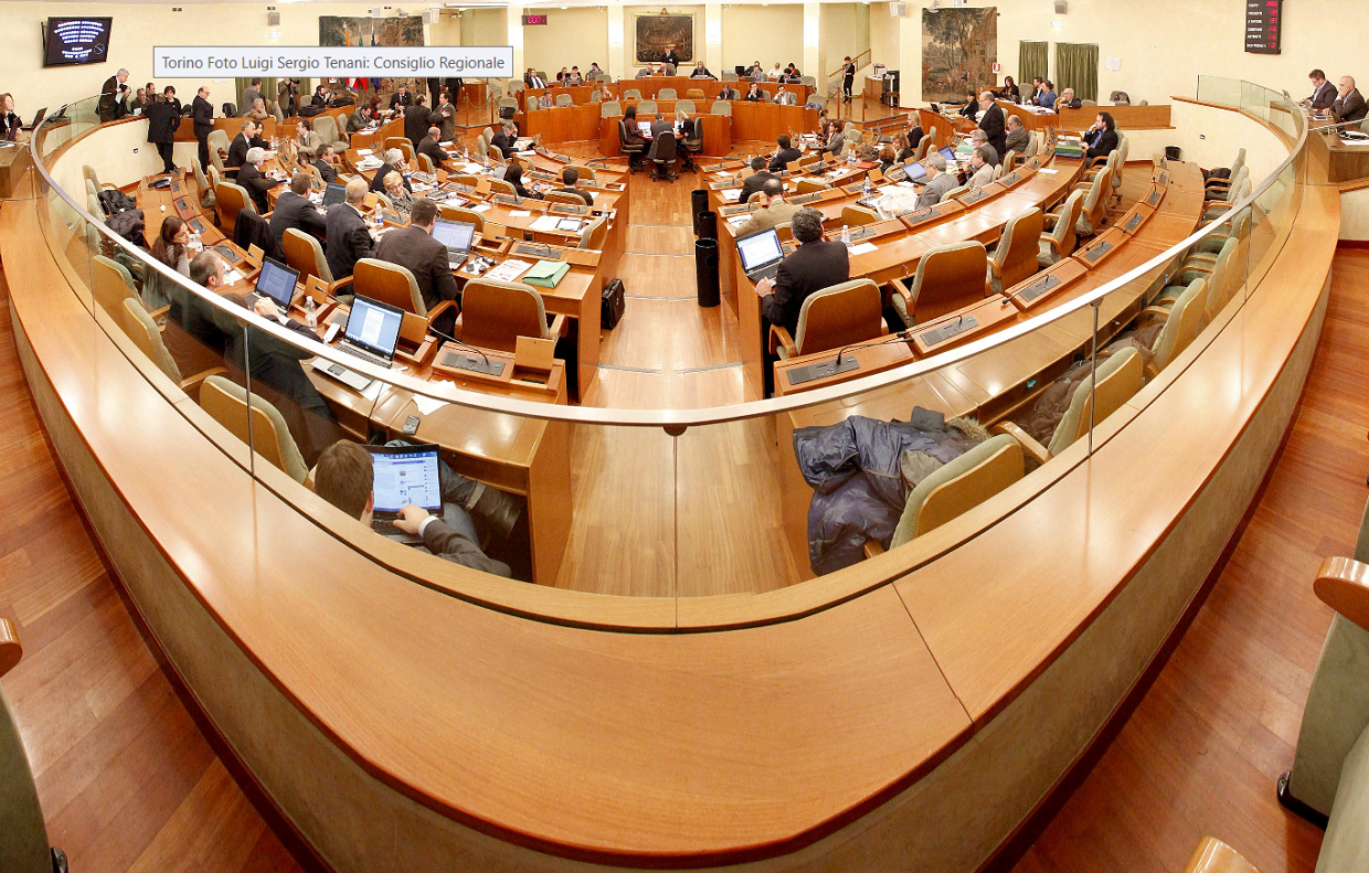 Otto nuove “poltrone” da spartirsi in Regione. Ma ci costerà 9 milioni