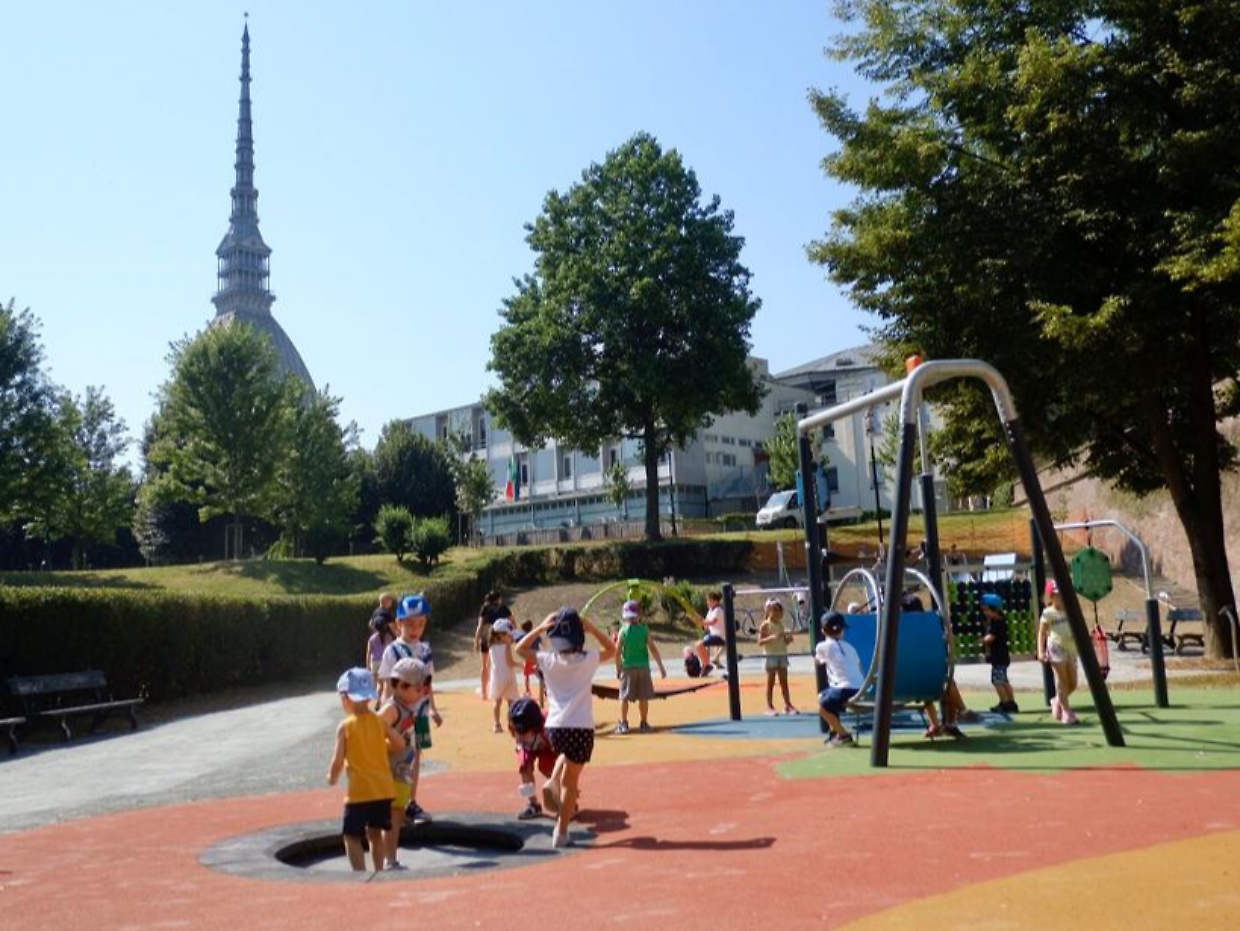 la  nuova area giochi dei giardini reali inferiori