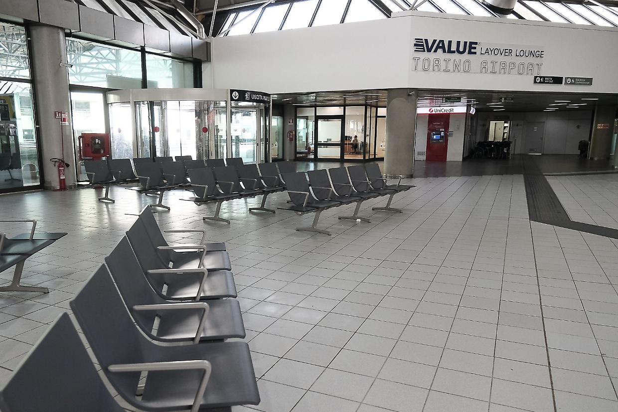 Ecco come si presentava questa mattina l'aeroporto di Caselle